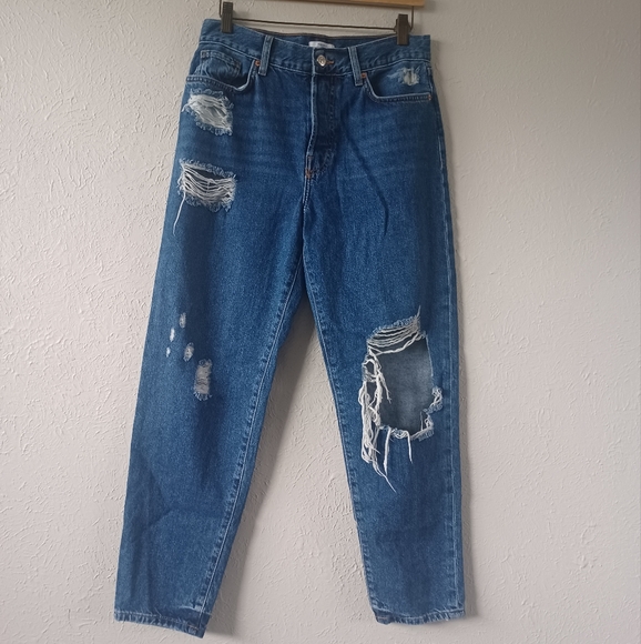 Forever 21 High Waist Ripped Mom Jeans - Picture 5 of 8